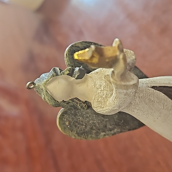 St Nicholas Square Angel Ornaments - Picture 7 of 7